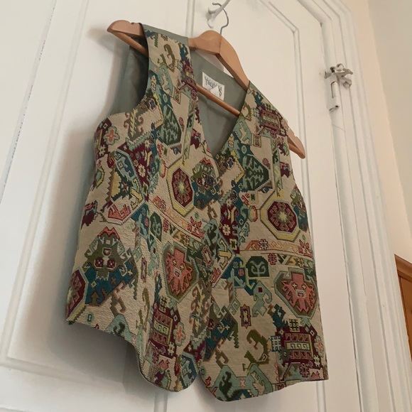 Aztec print vest - Picture 1 of 6